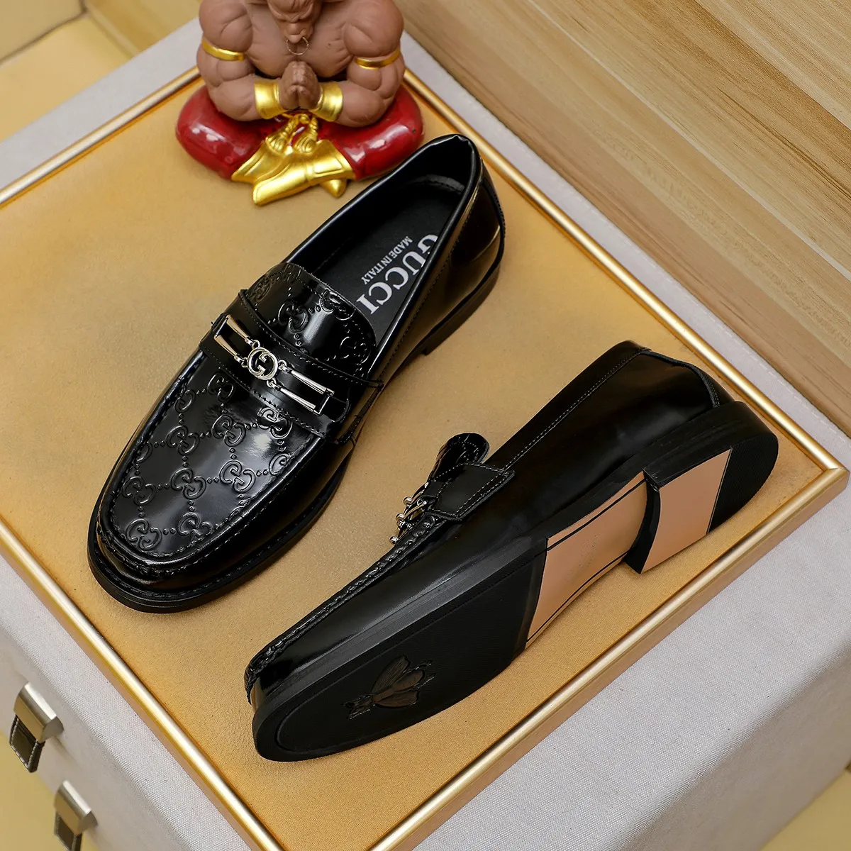 Men's men's shoes💰460💰💰Gucci official website men's business formal leather shoes updated💥Hong Kong counters synchronize new styles💥completely one-to-one replica shipment👍zero gap in counter quality 0⃣️made of imported cowhide on the outside+water-dyed🐂leather lining, color optional! Matching code 38-45